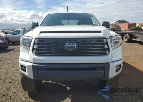 2021 Toyota Tundra Crewmax Limited из США, поврежденный, VIN 5TFHY5F12MX965755